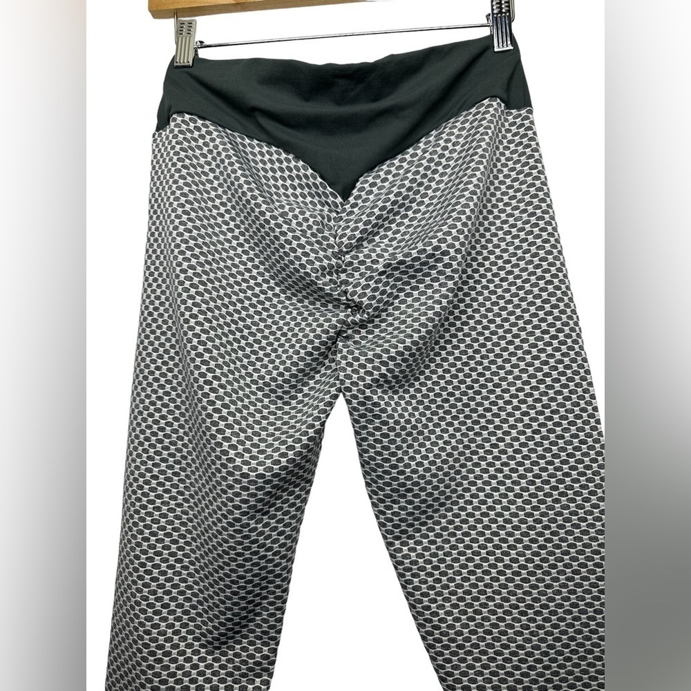 Grey High Waisted Spandex Yoga Leggings - Picture 6 of 16